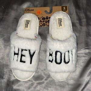 DLuxe White Furry Slippers with Black Text
